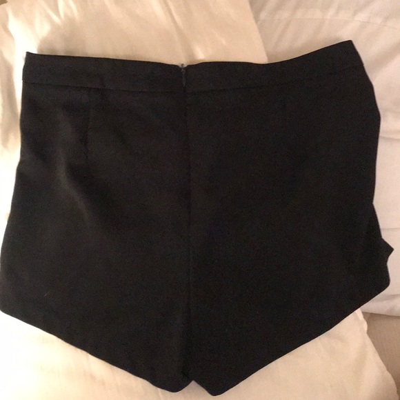 Black wrap skirt/skort - Picture 4 of 5